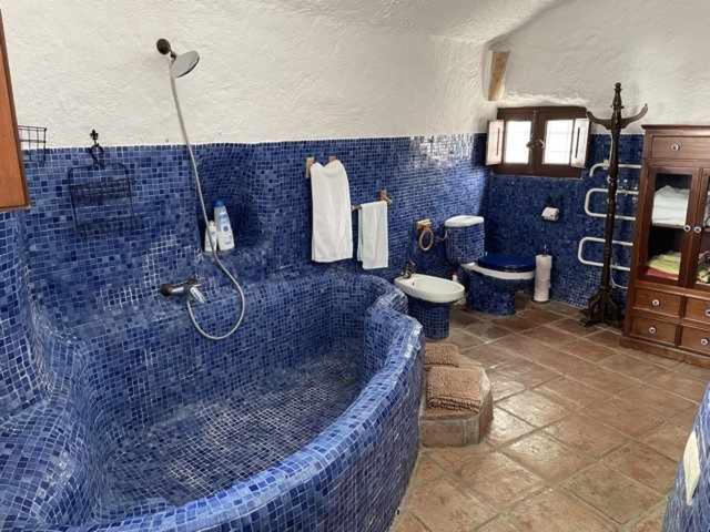Cueva El Guindas Baza Bilik gambar